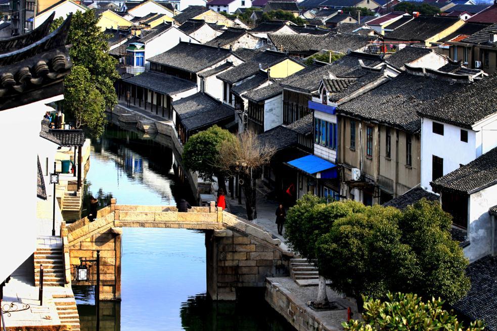 网络评论新秀挑战赛丨城市出圈营销背后的“听劝”思维